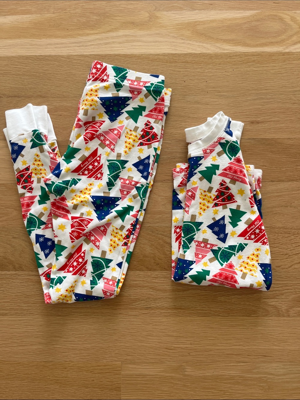 Old Navy Holiday Tree Print Kids Pajama Set - Multicolor